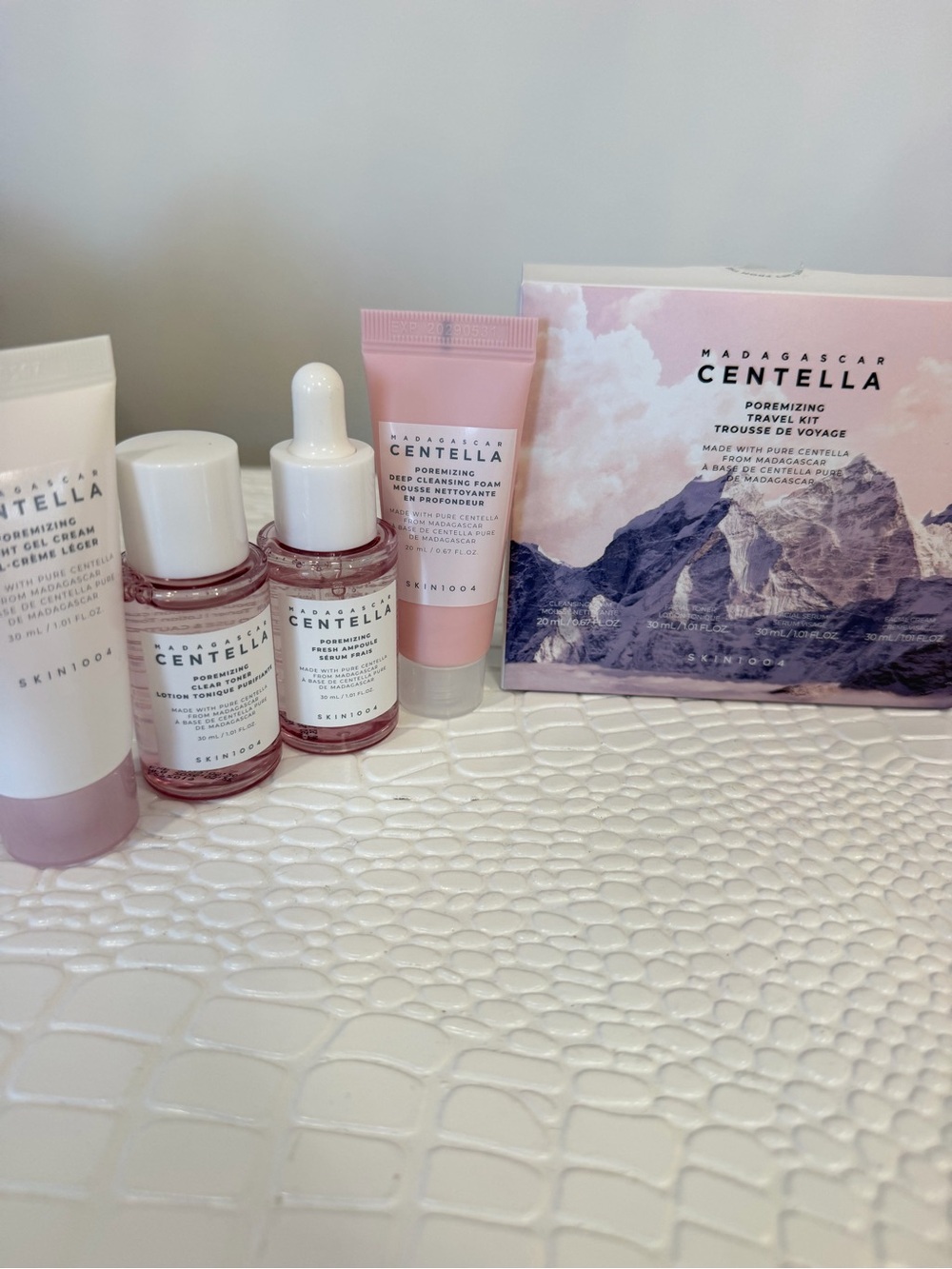 SKIN1004 Madagascar Centella Pink Pore-Minimizing Travel Kit